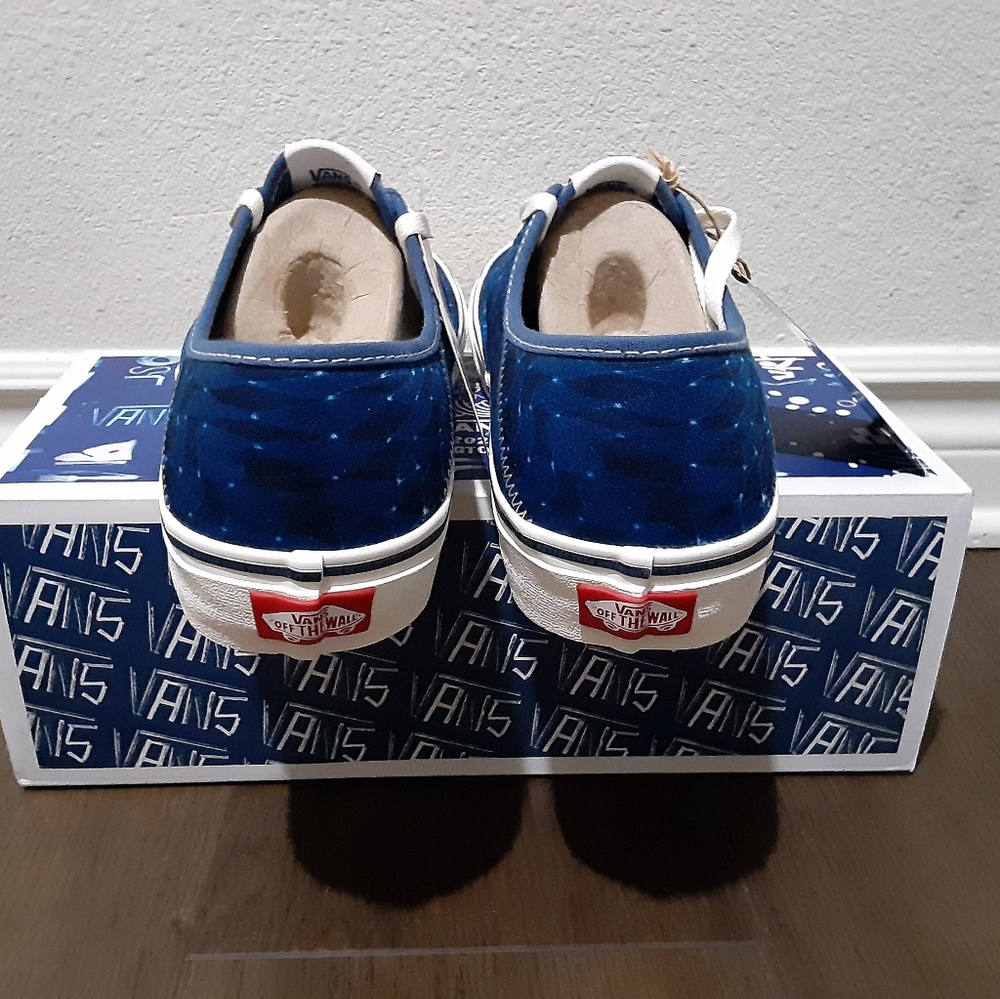 Vans - Picture 4 of 4